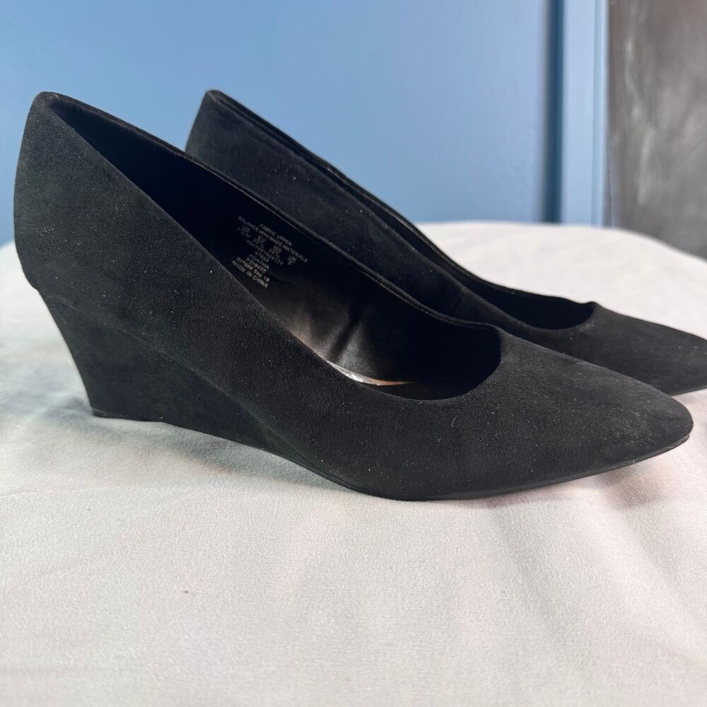 Simply Styled Agatha Black Wedge Pumps Women’s 7.5 Faux Suede Comfort Work Shoes